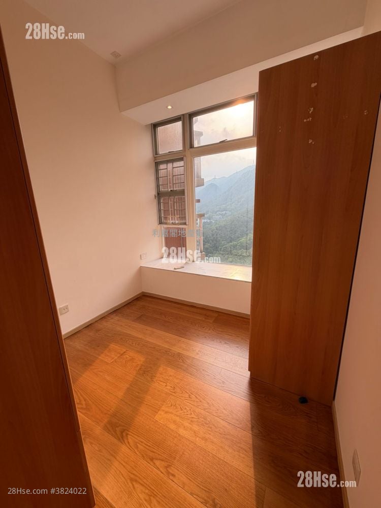 The Grandville Sell 4 Bedrooms 1,322 ft²