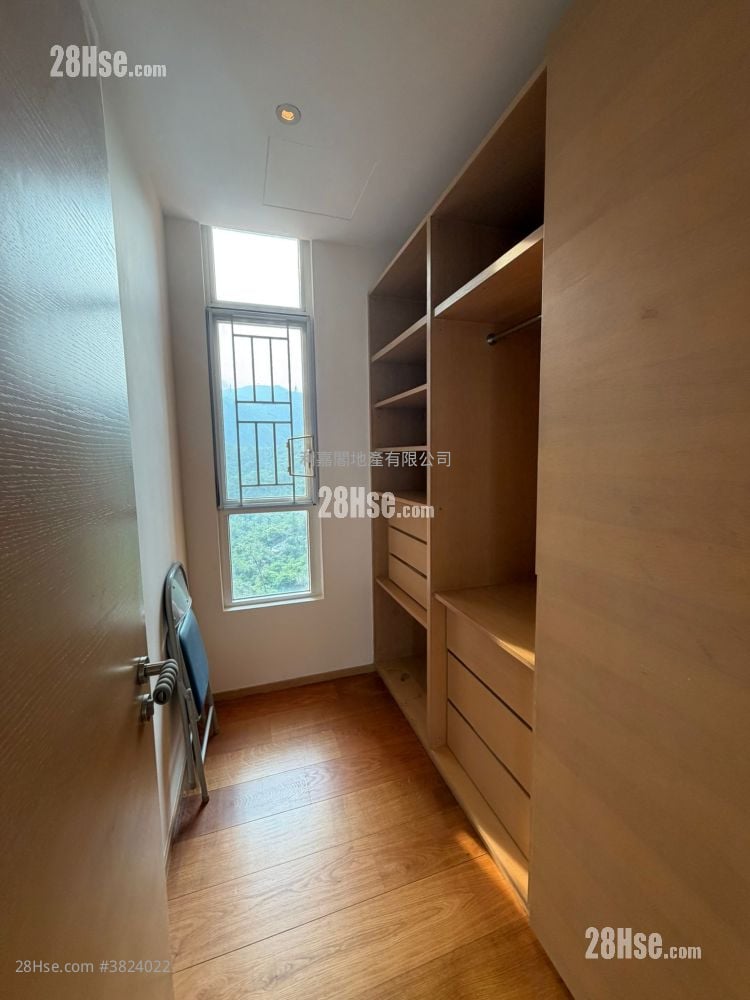 The Grandville Sell 4 Bedrooms 1,322 ft²