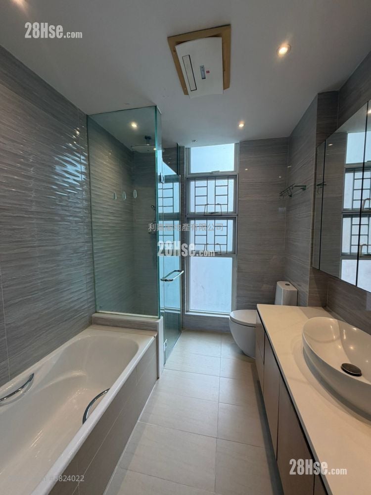 The Grandville Sell 4 Bedrooms 1,322 ft²