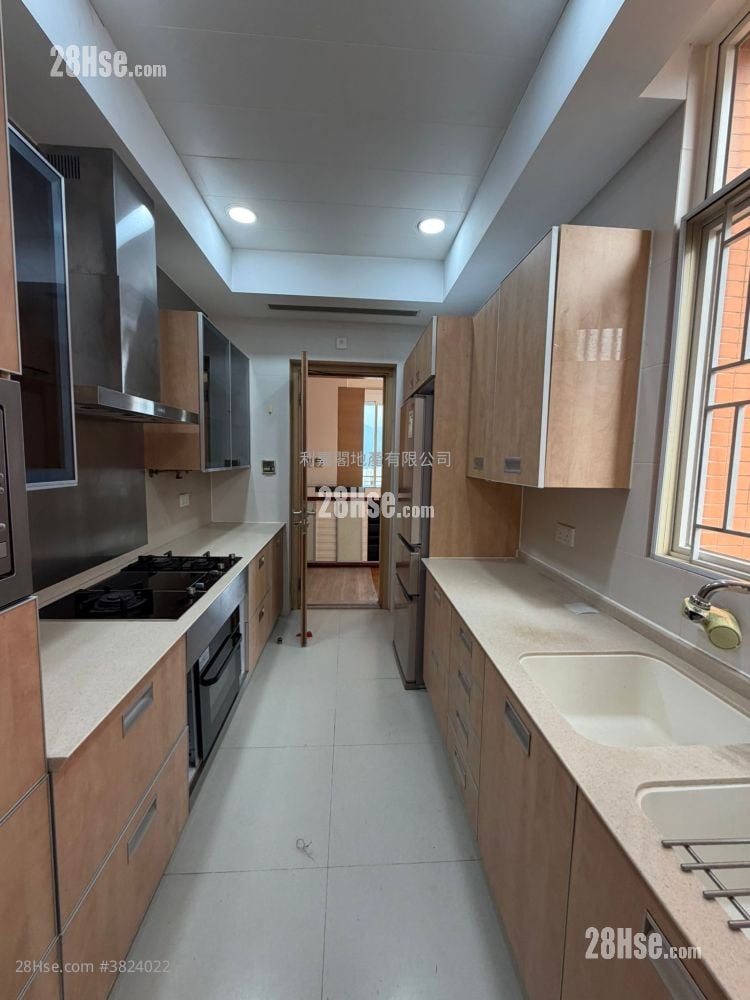 The Grandville Sell 4 Bedrooms 1,322 ft²