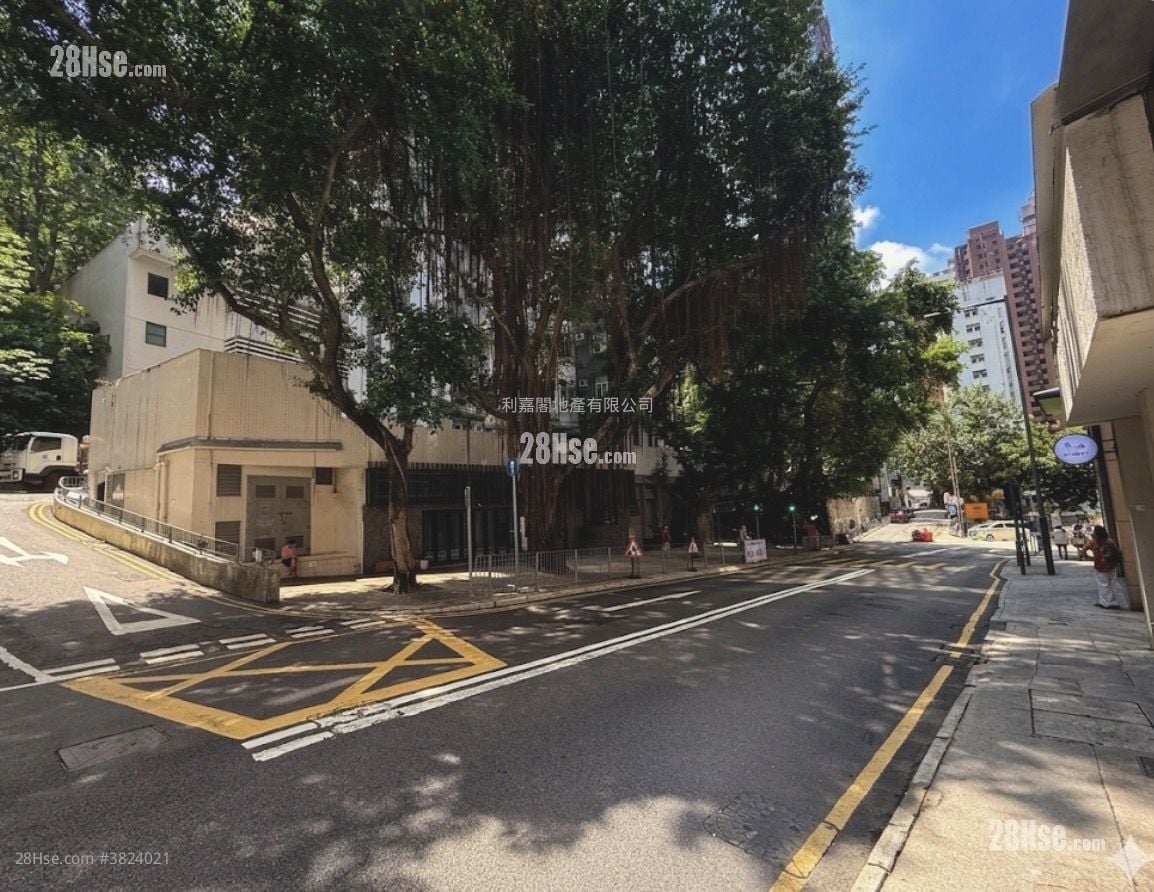 龙景花园 售盘 3 房 , 1 浴室 647 平方尺