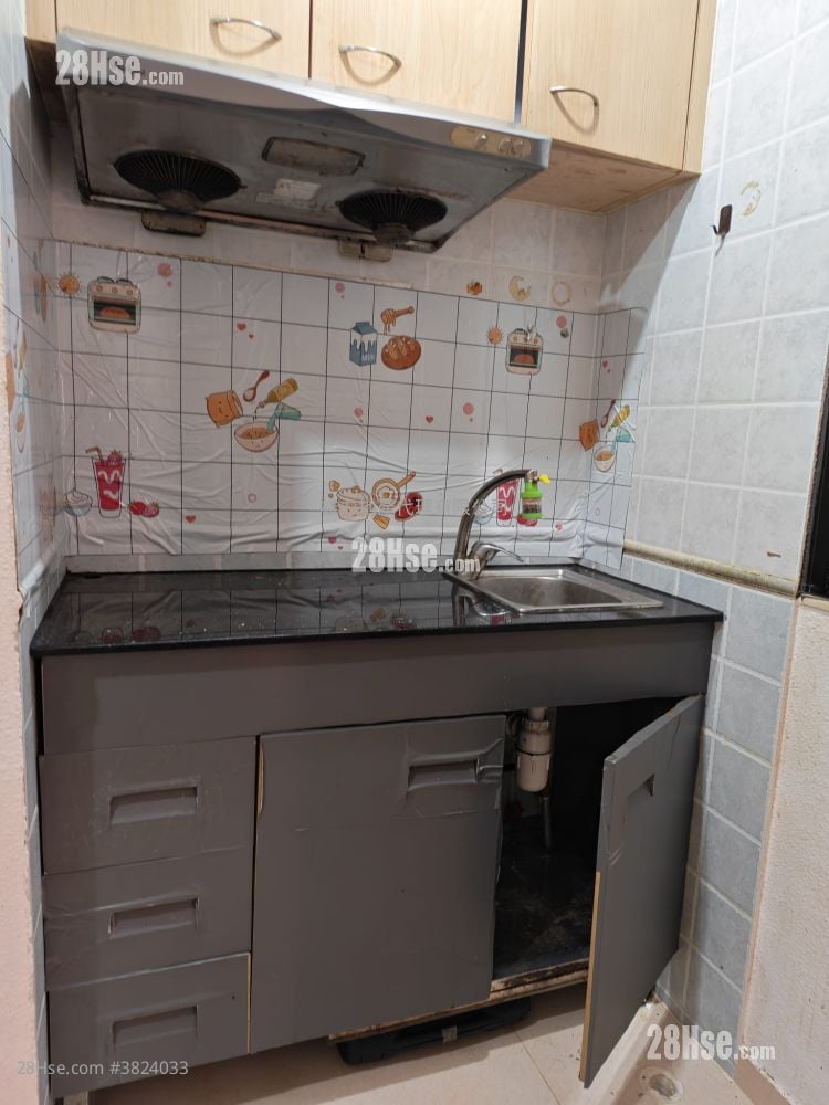 Village Rental Studio , 1 Bathroom 100 ft²