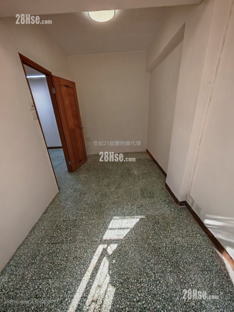 打鼓岭道3-7号 租盘 3 房 , 1 浴室 594 平方尺