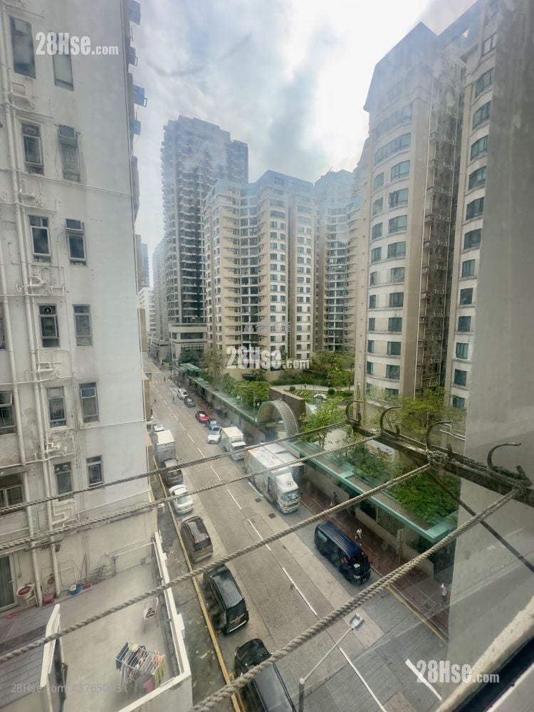 安寧大廈 租盤 2 房 , 1 浴室 251 平方呎