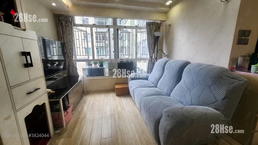 Mei Foo Sun Chuen Sell 3 Bedrooms 597 ft²