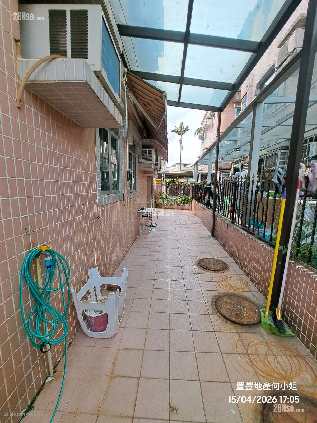 Tai Tseng Sell 3 Bedrooms , 1 Bathroom 700 ft²
