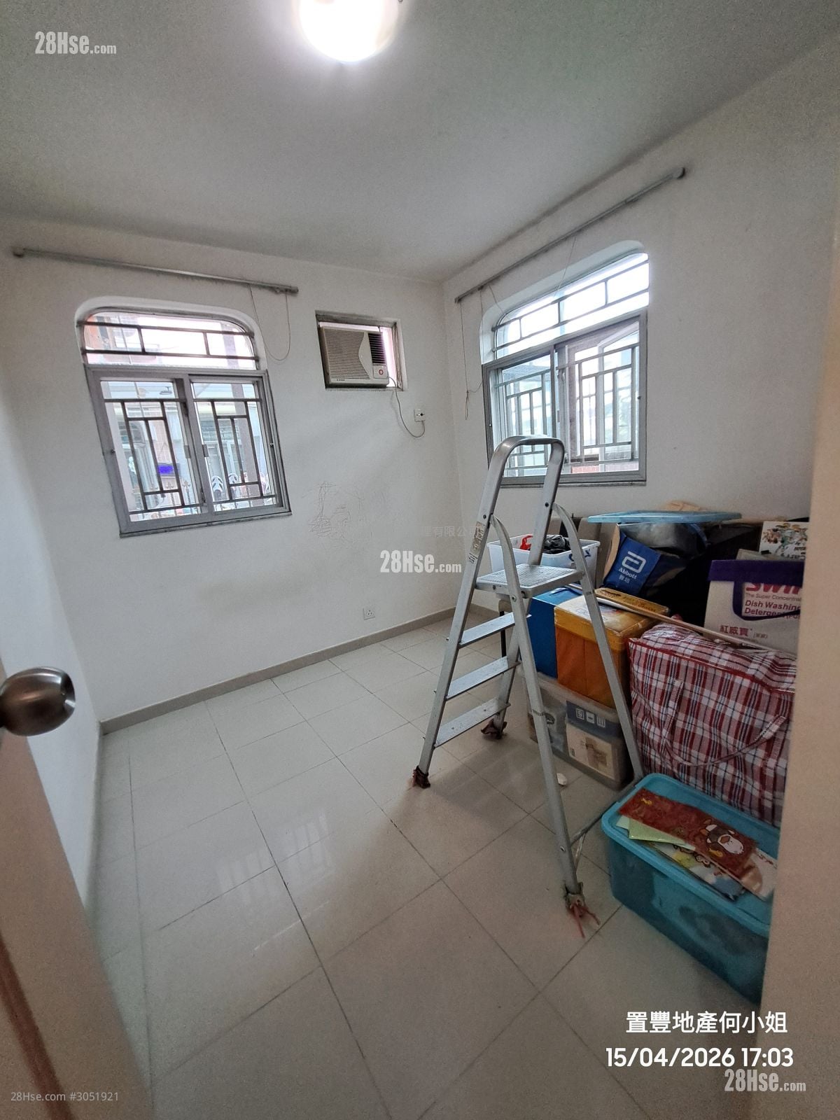 Tai Tseng Sell 3 Bedrooms , 1 Bathroom 700 ft²