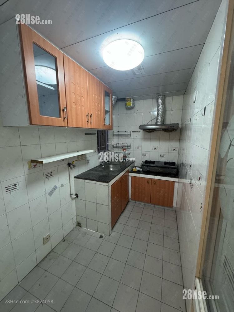 Fanling Centre Rental 2 Bedrooms , 1 Bathroom 476 ft²