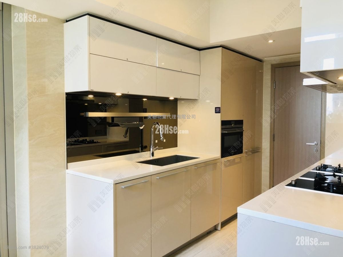 Cullinan West Sell 4 Bedrooms , 4 Bathrooms 1,367 ft²