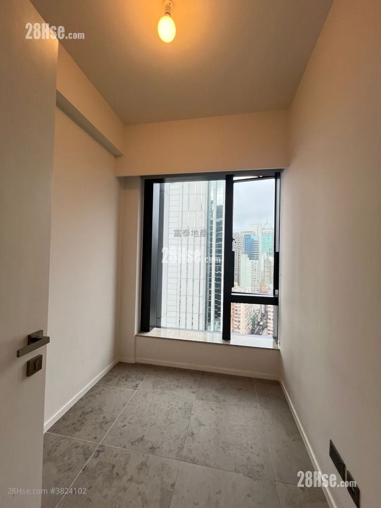 瑧璈 租盤 3 房 , 1 浴室 700 平方呎