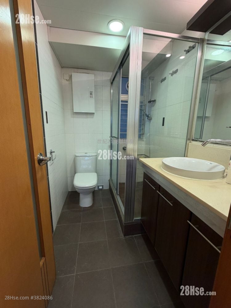 Laguna City Rental 2 Bedrooms , 1 Bathroom 517 ft²