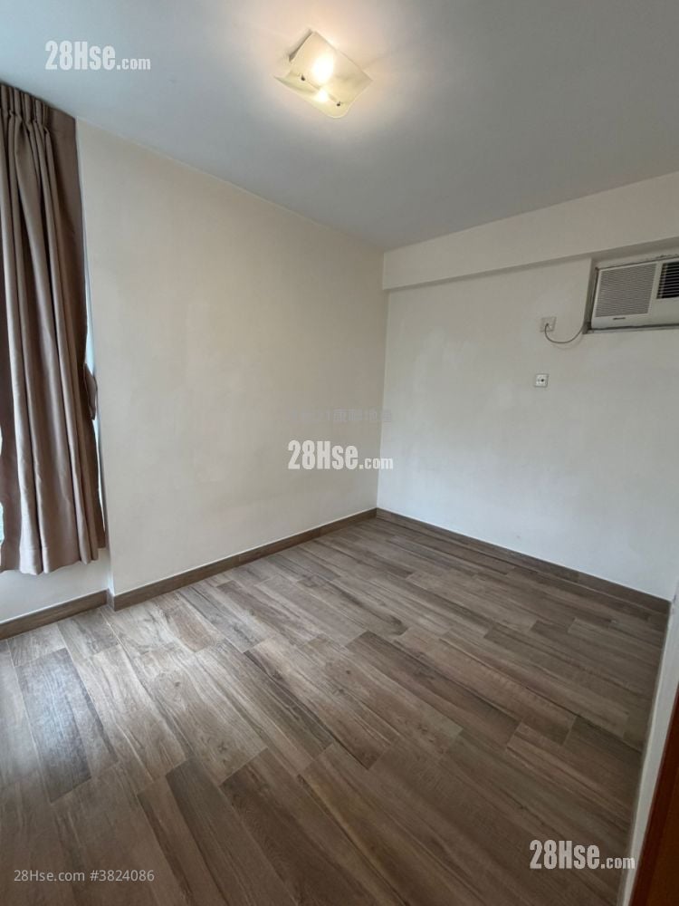 Laguna City Rental 2 Bedrooms , 1 Bathroom 517 ft²