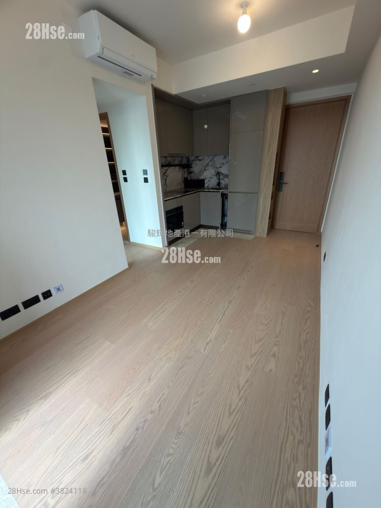 Topside Residence Rental 2 Bedrooms , 1 Bathroom 423 ft²