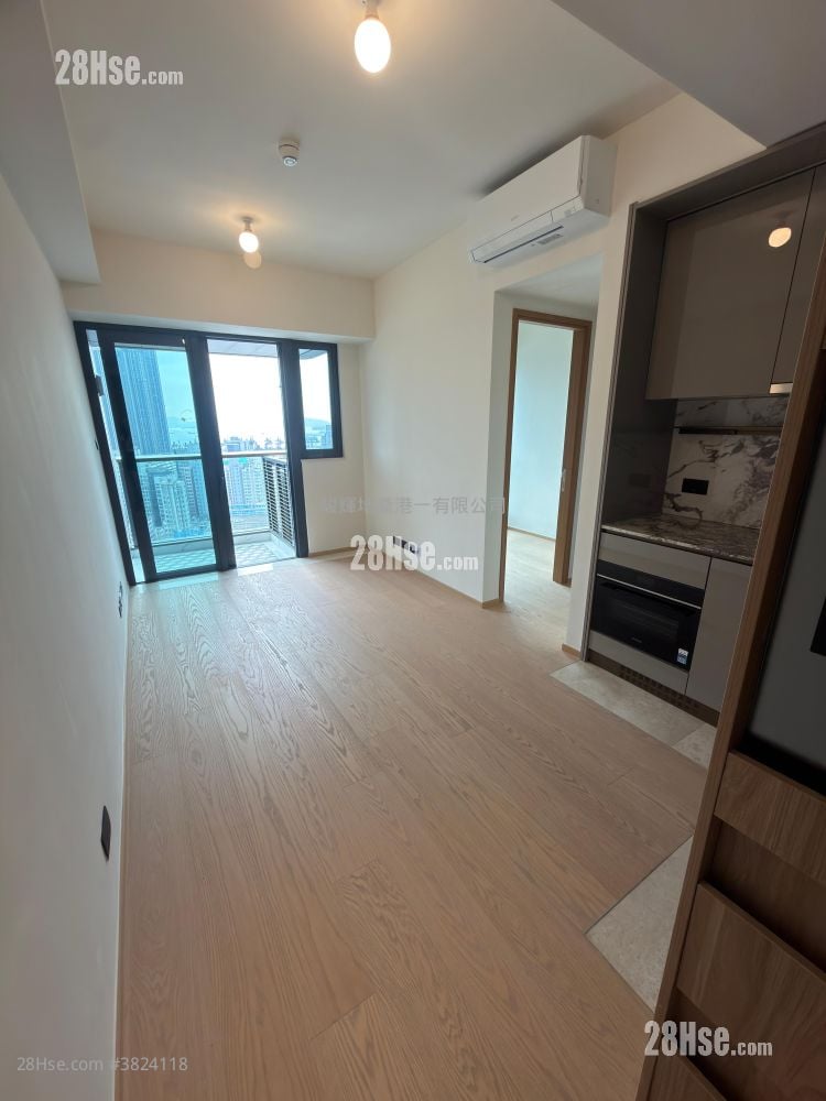 Topside Residence Rental 2 Bedrooms , 1 Bathroom 423 ft²