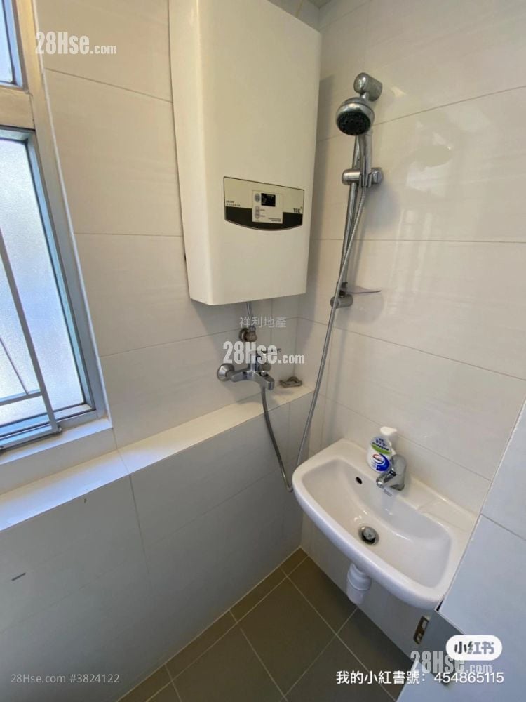 Mei Sun Lau Rental 251 ft²