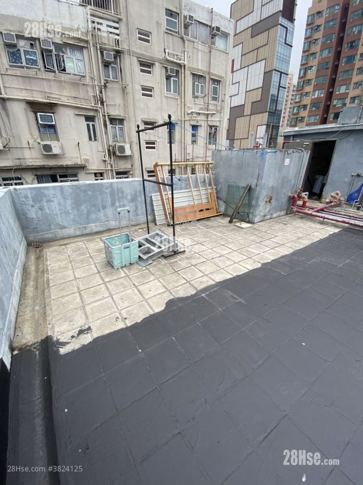 唐樓 售盤 5+ 房 662 平方呎