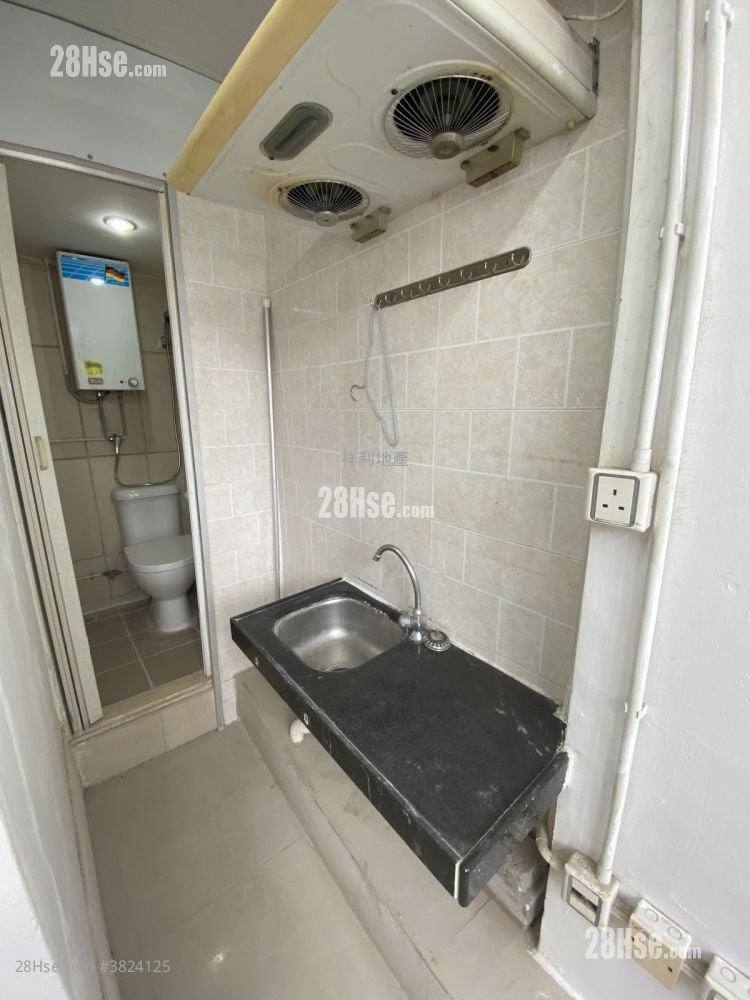 唐樓 售盤 5+ 房 662 平方呎