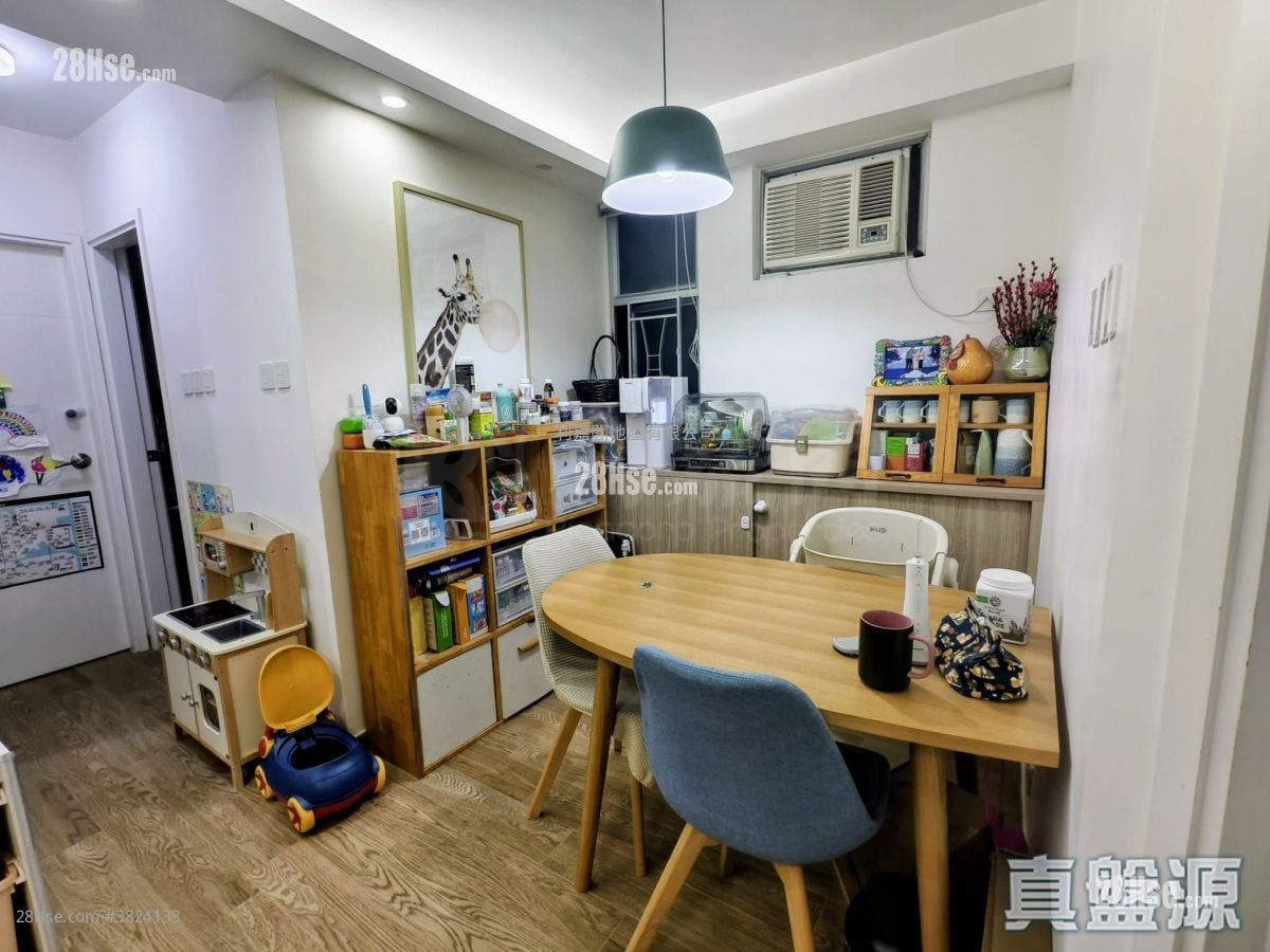 疊翠軒 售盤 2 房 , 1 浴室 477 平方呎