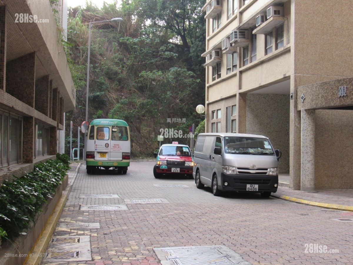 Yue On Court Sell 2 Bedrooms 504 ft²