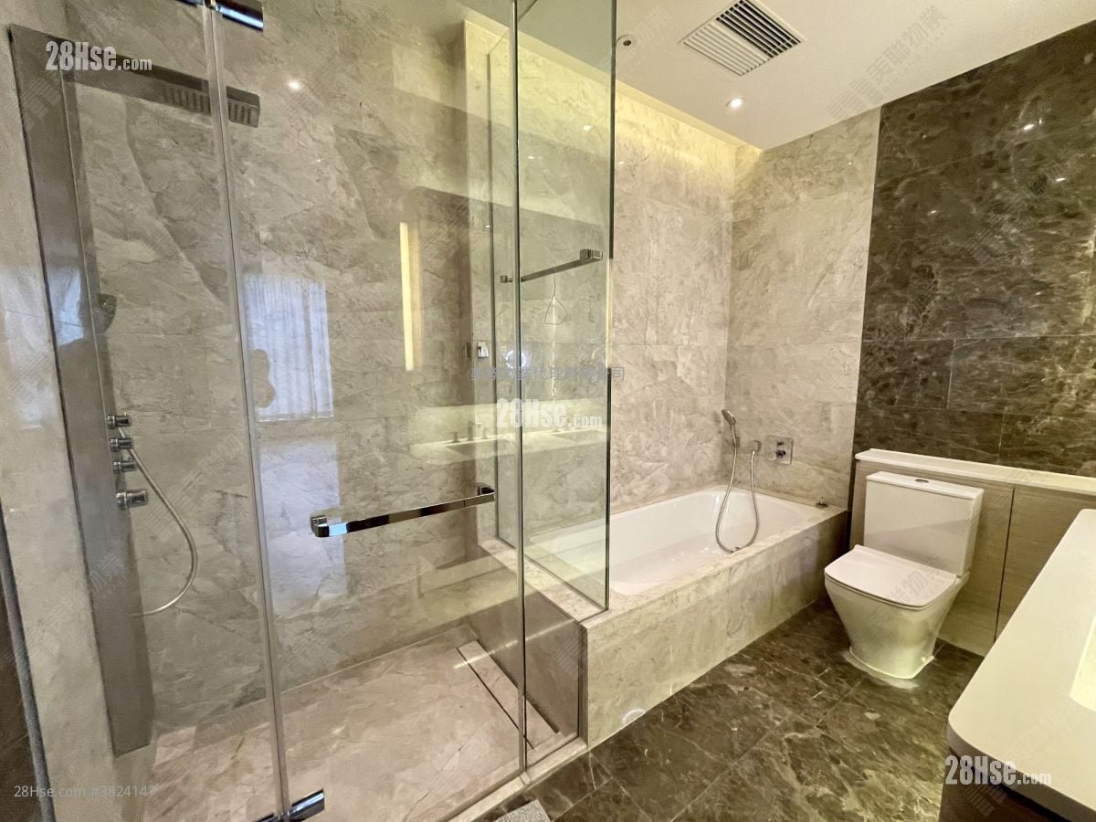 玖瓏山 租盤 4 房 , 3 浴室 2,049 平方呎