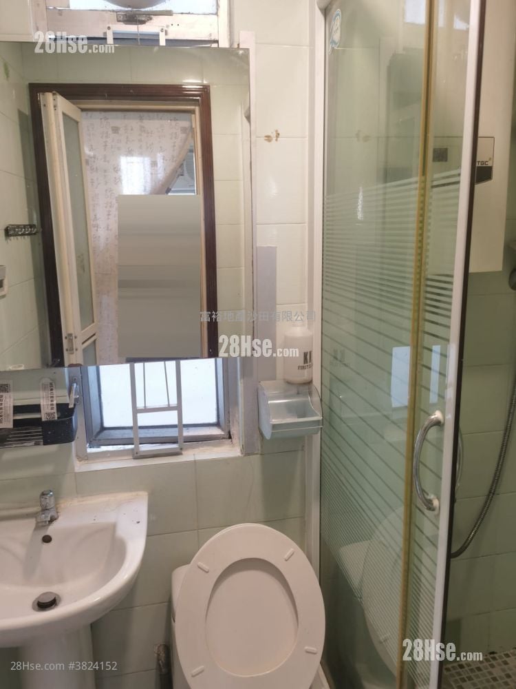 金狮花园 租盘 2 房 , 1 浴室 260 平方尺