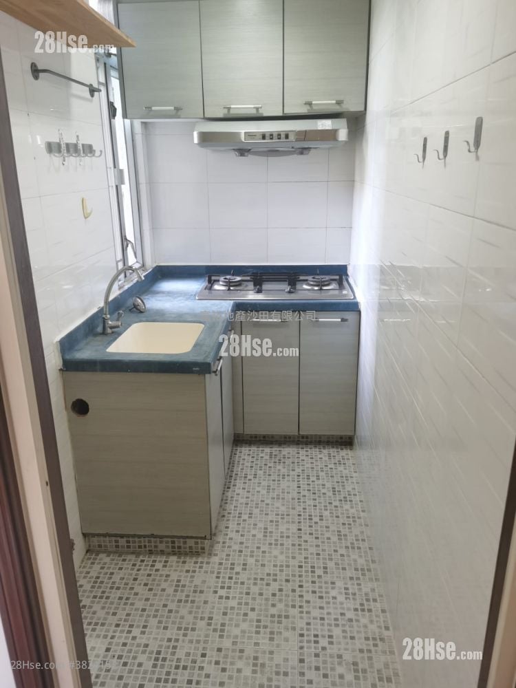 金狮花园 租盘 2 房 , 1 浴室 260 平方尺