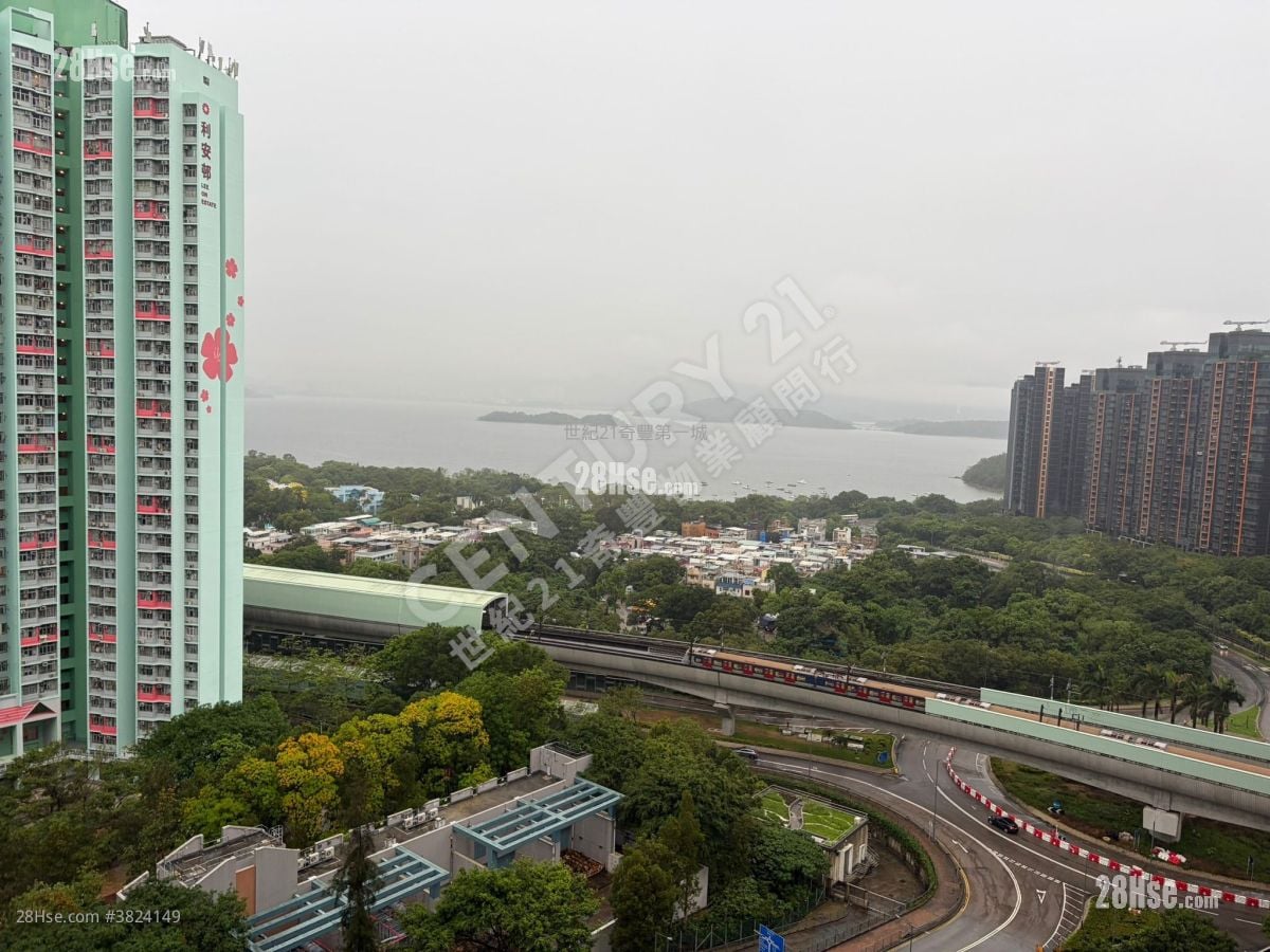 翠拥华庭 售盘 3 房 , 2 浴室 781 平方尺