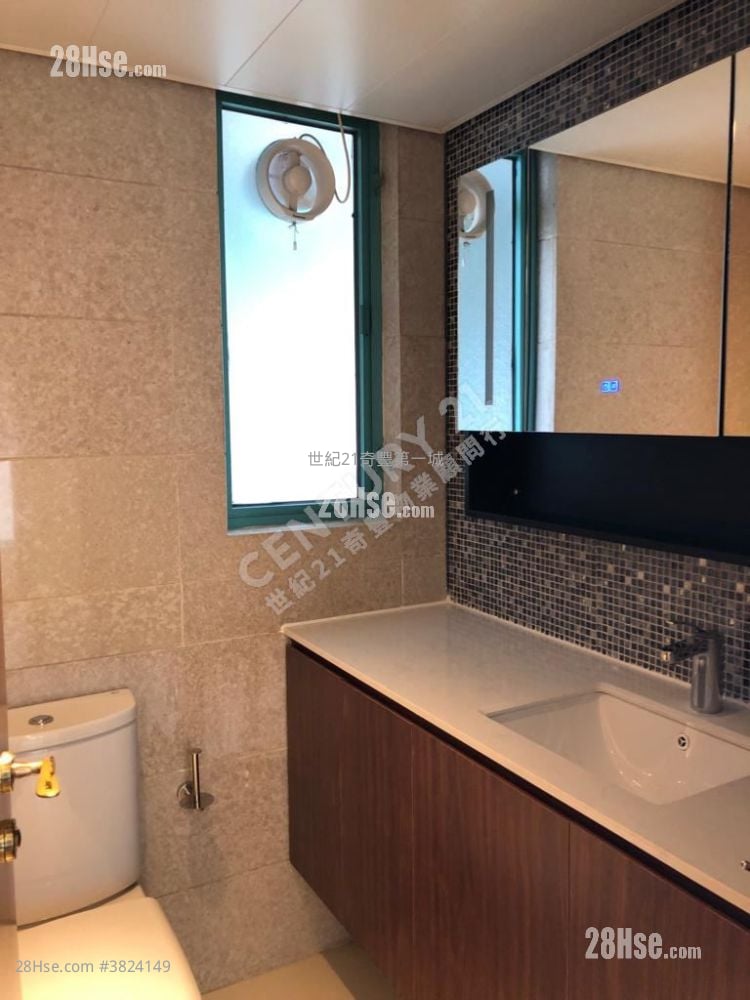 翠拥华庭 售盘 3 房 , 2 浴室 781 平方尺