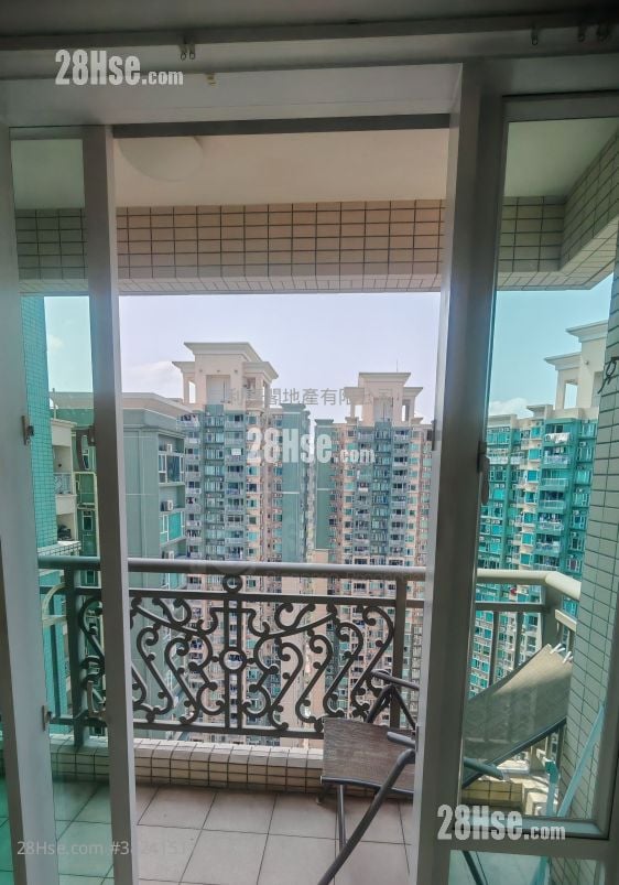 都会駅 售盘 3 房 , 2 浴室 629 平方尺