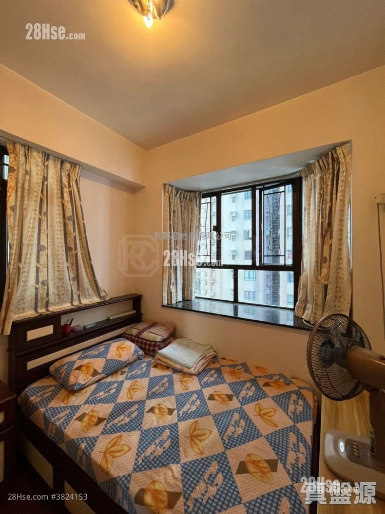 Caine Building Sell 2 Bedrooms 463 ft²