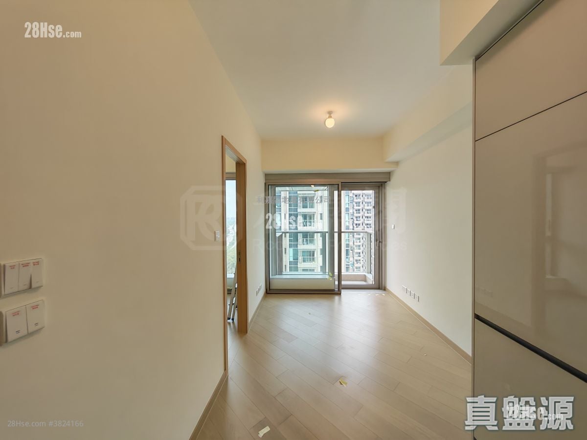 Grand Mayfair  Sell 1 Bedroom 339 ft²