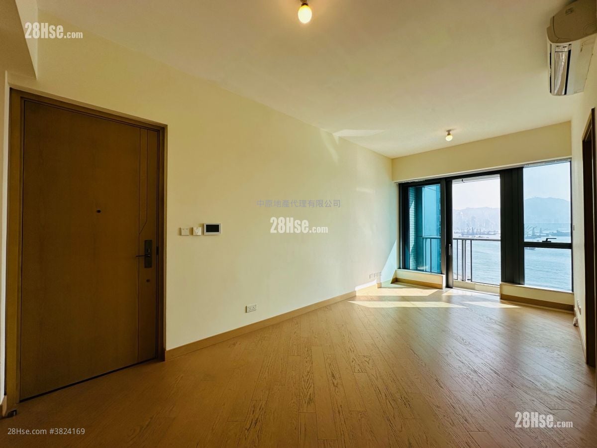 Grand Victoria Sell 3 Bedrooms 797 ft²