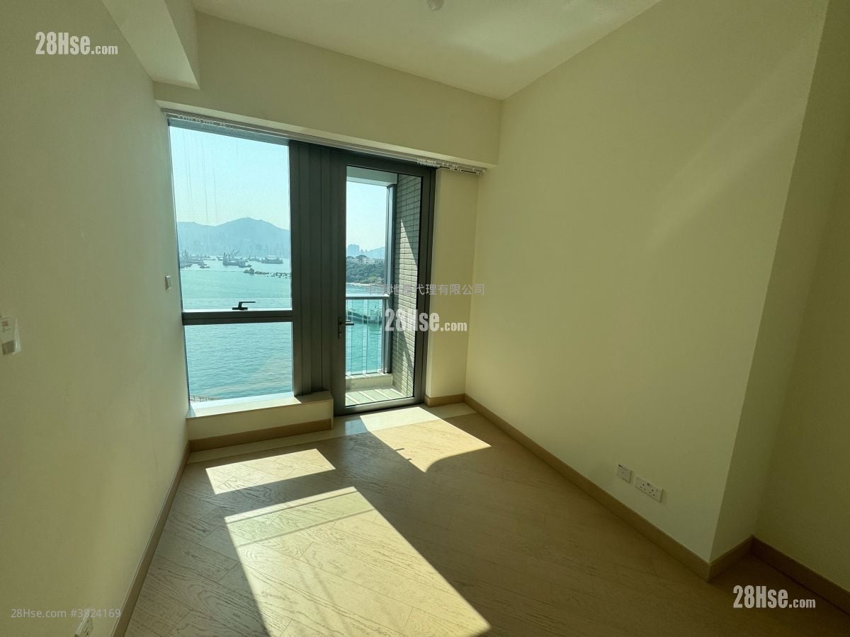 Grand Victoria Sell 3 Bedrooms 797 ft²