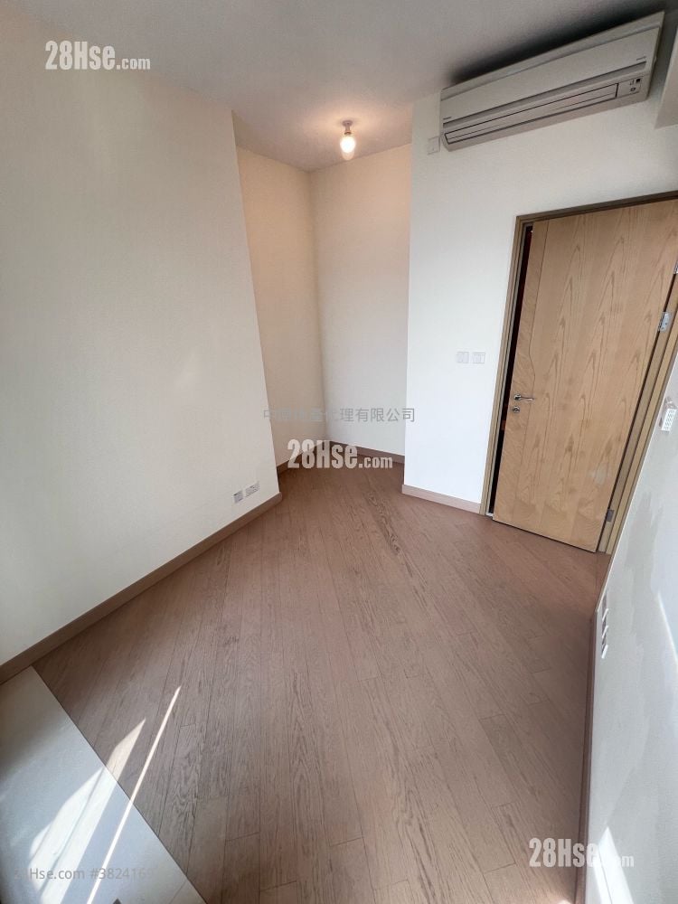 Grand Victoria Sell 3 Bedrooms 797 ft²