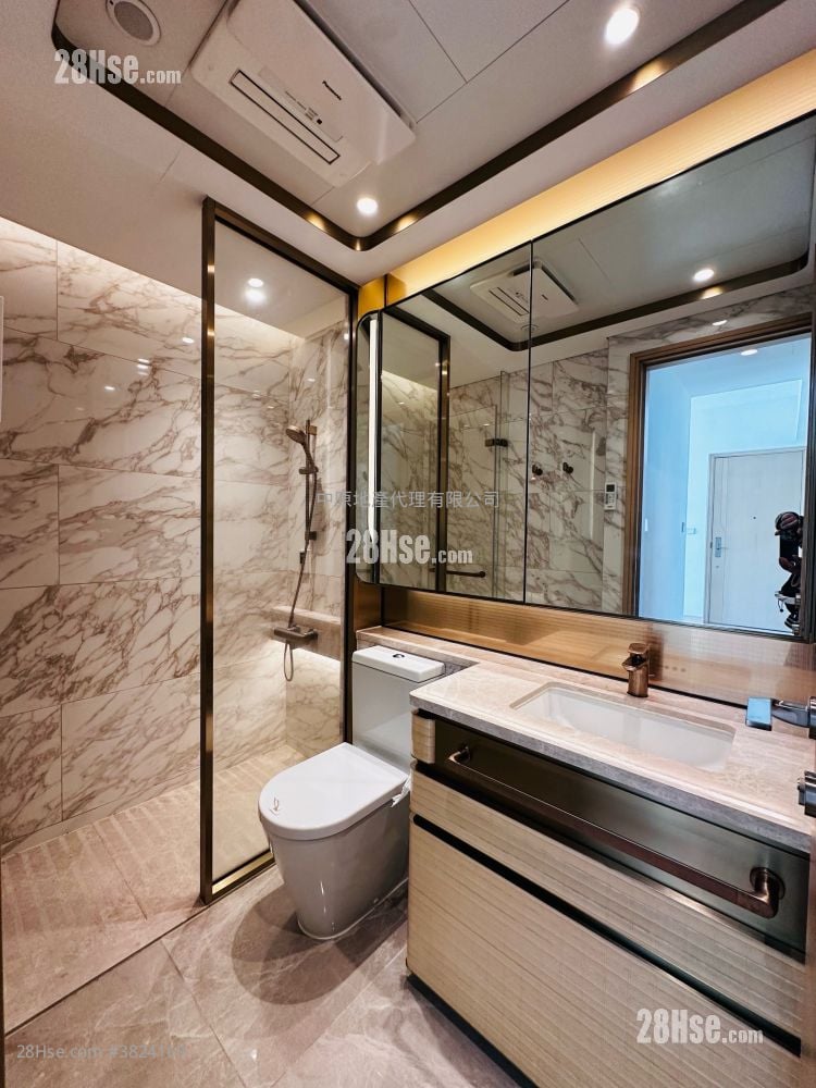 Grand Victoria Sell 3 Bedrooms 797 ft²