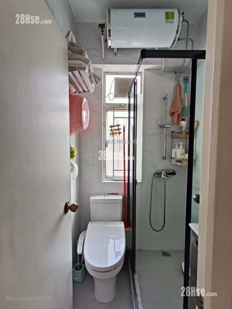 鴻光大廈 售盤 2 房 , 1 浴室 412 平方呎