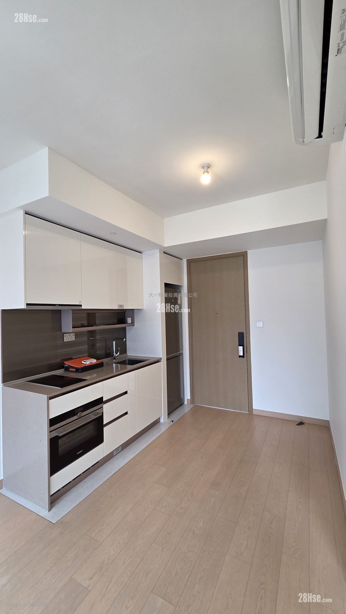 K. Summit Rental 2 Bedrooms , 1 Bathroom 443 ft²