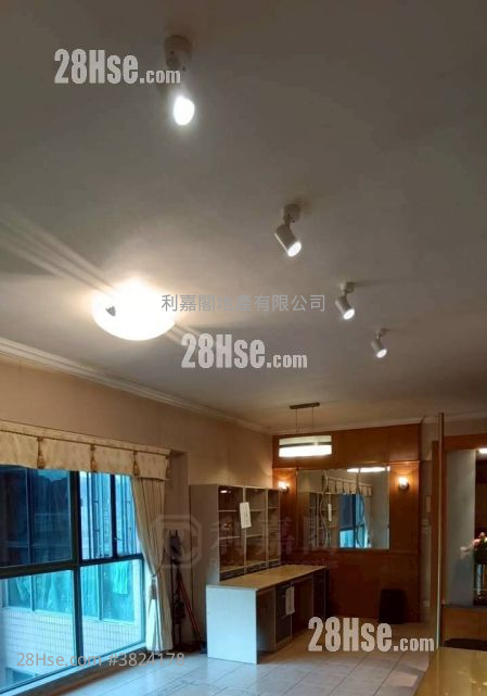 Parkside Villa Sell 3 Bedrooms 800 ft²