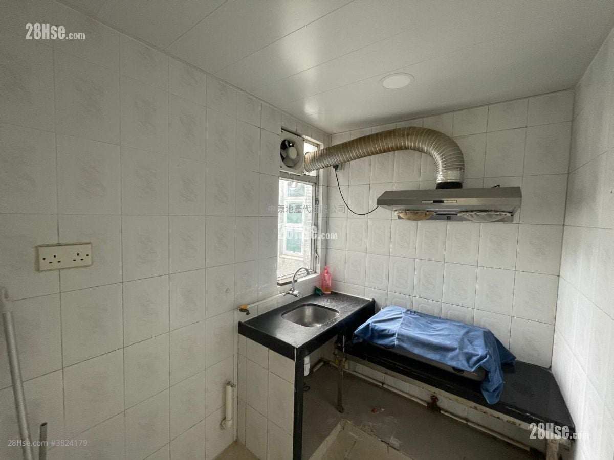 錦豐園 售盤 3 房 , 1 浴室 449 平方呎