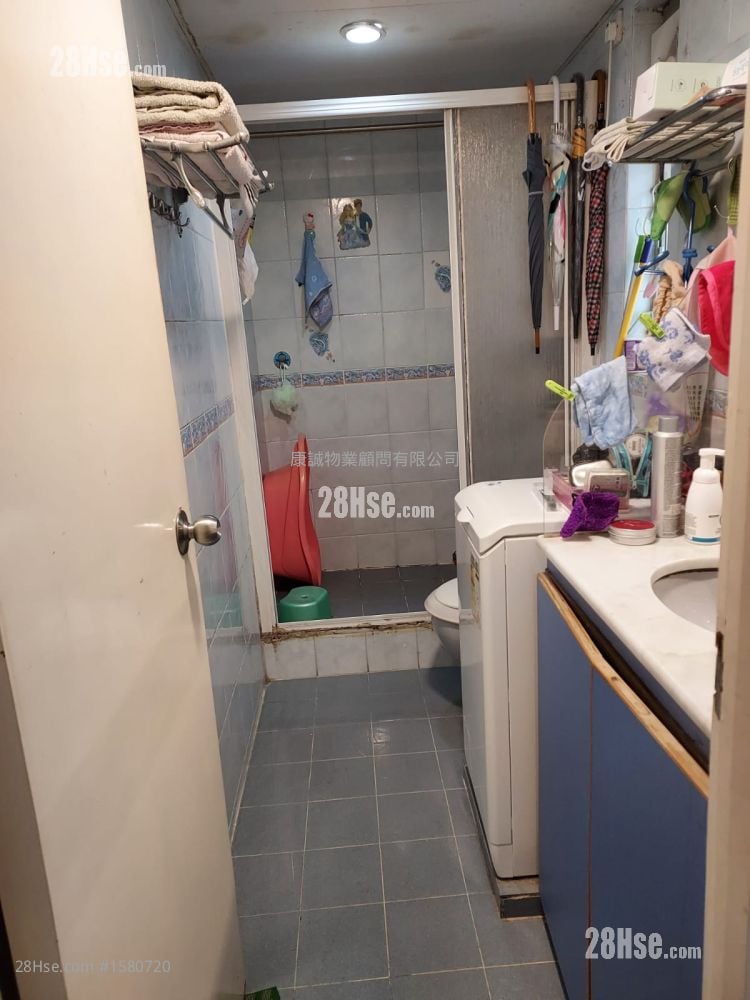 曉麗苑 售盤 3 房 , 1 浴室 604 平方呎