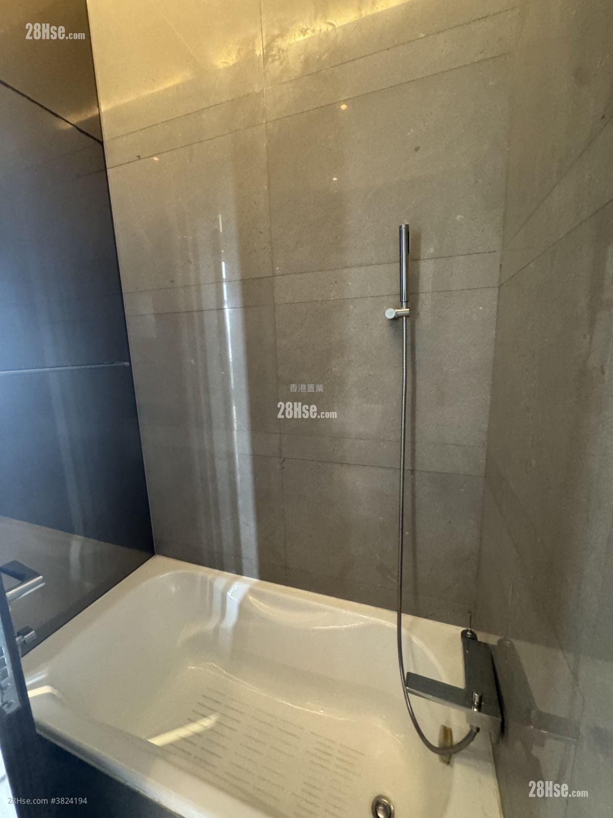 亮賢居 售盤 5+ 房 2,358 平方呎