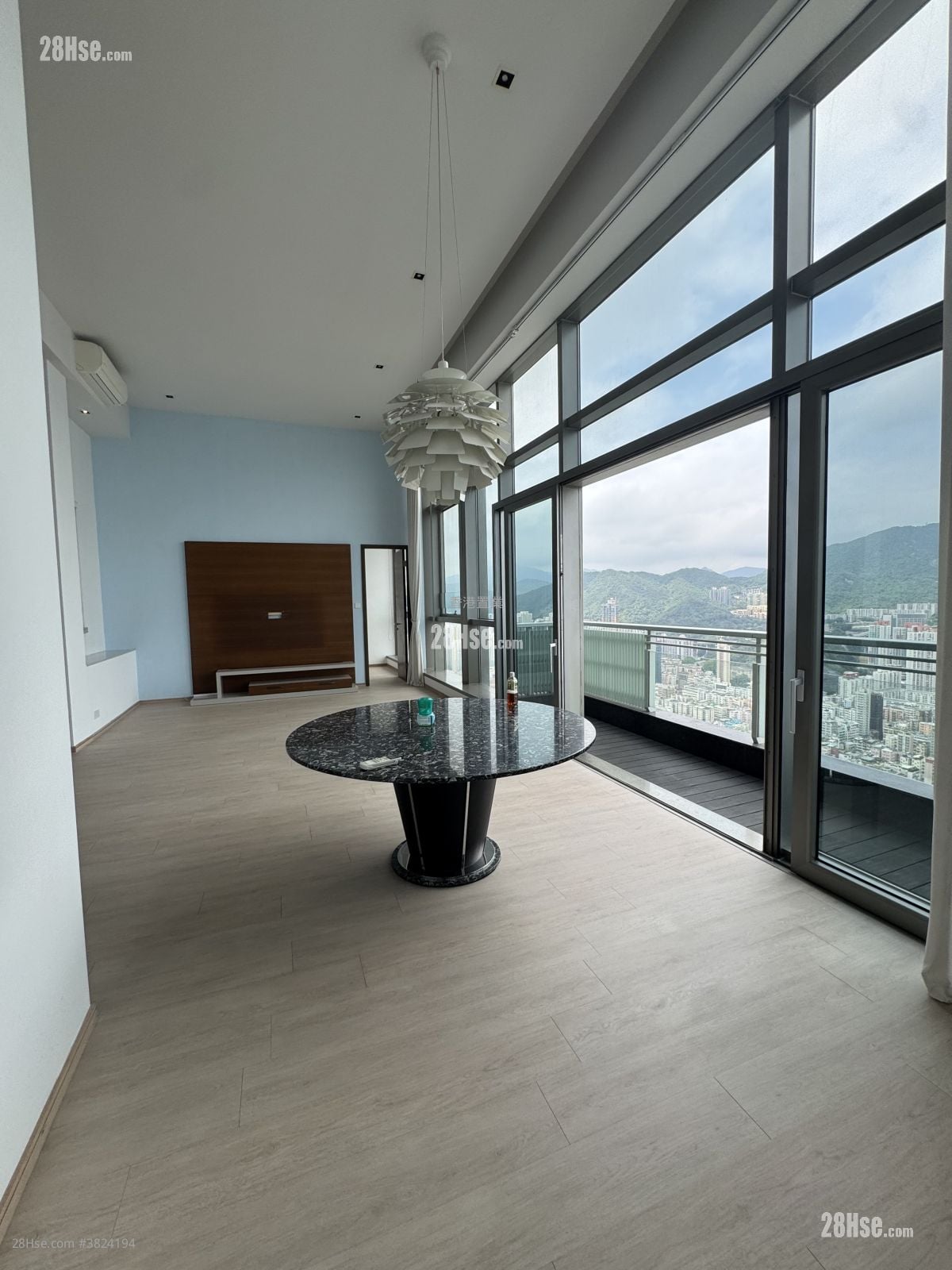 亮賢居 售盤 5+ 房 2,358 平方呎