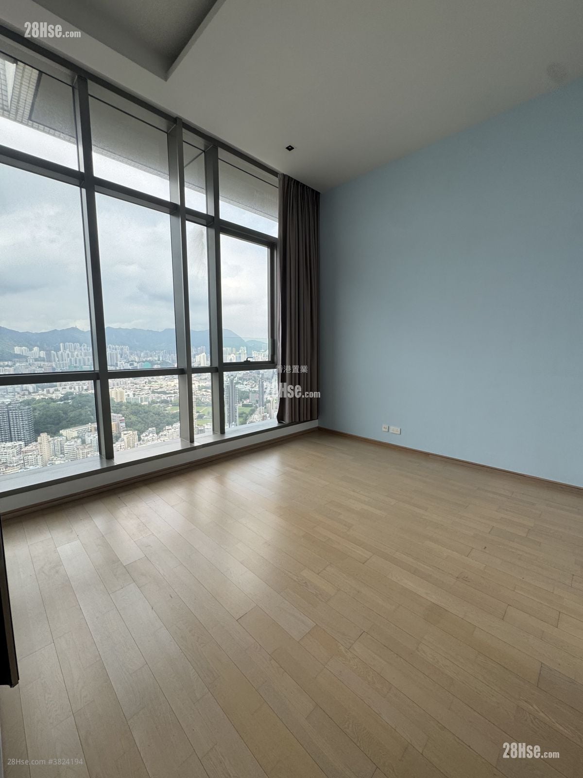 亮賢居 售盤 5+ 房 2,358 平方呎