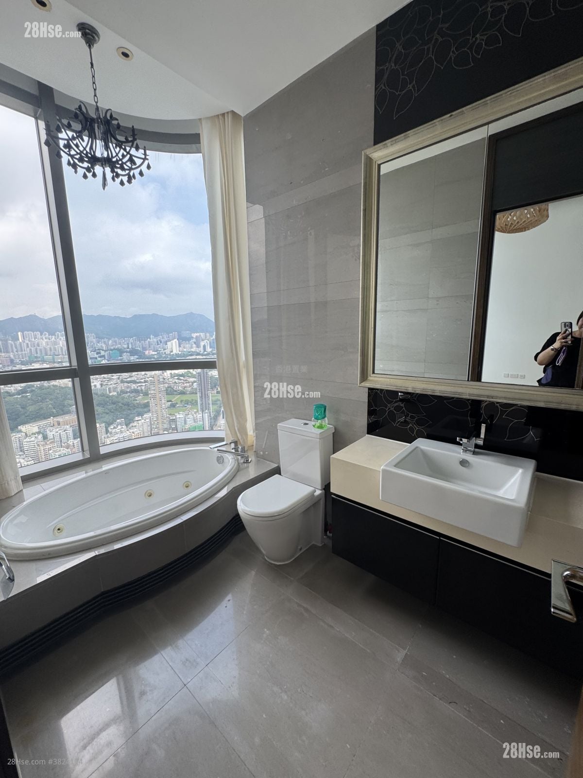 亮賢居 售盤 5+ 房 2,358 平方呎