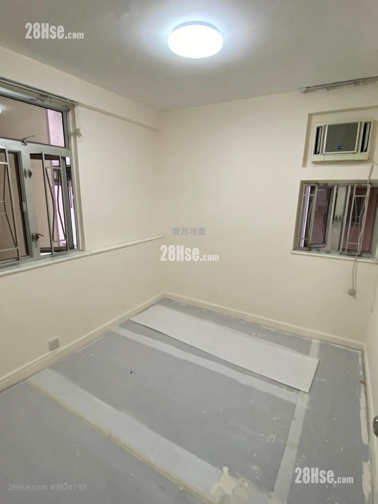 Bedford Gardens Sell 2 Bedrooms , 1 Bathroom 547 ft²