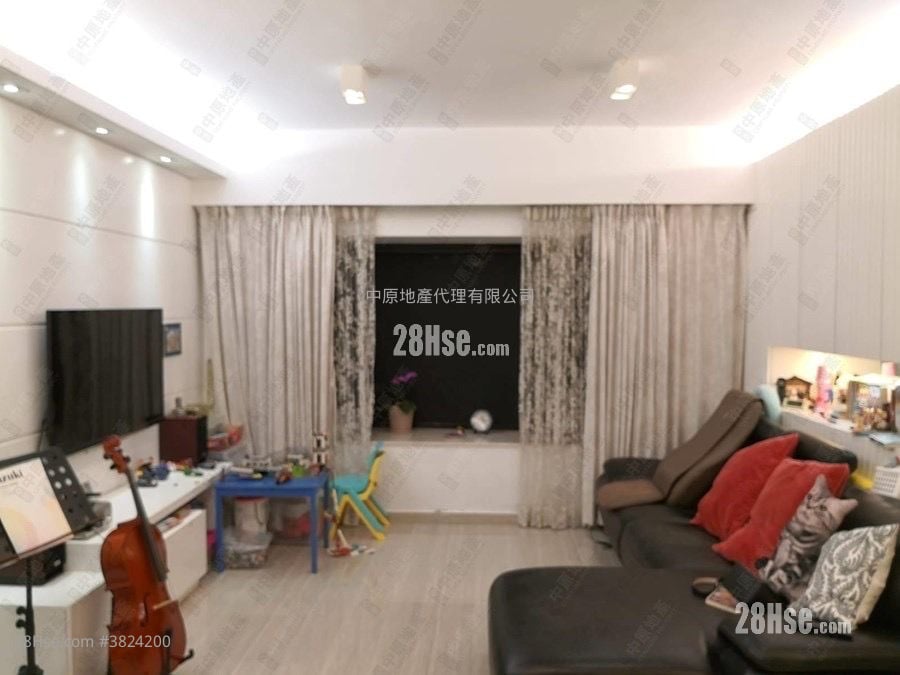 華景山莊 售盤 3 房 774 平方呎