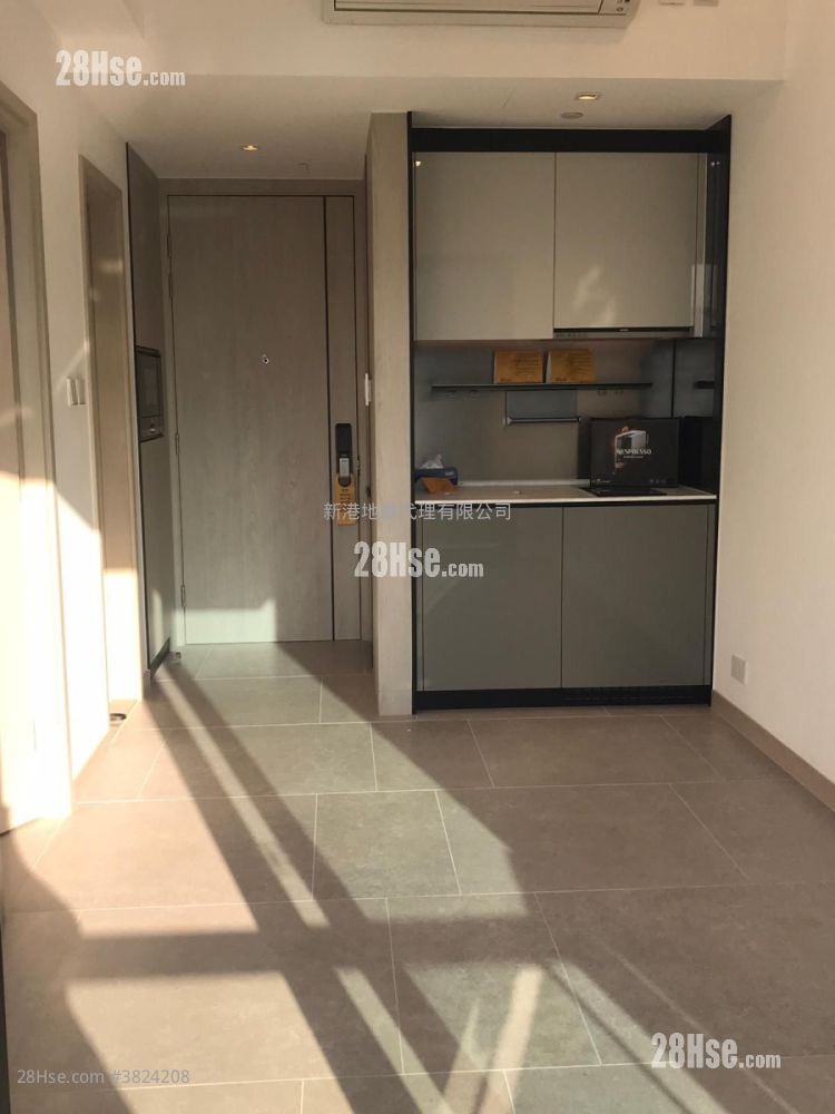 Downtown 38 Sell 1 Bedroom , 1 Bathroom 301 ft²