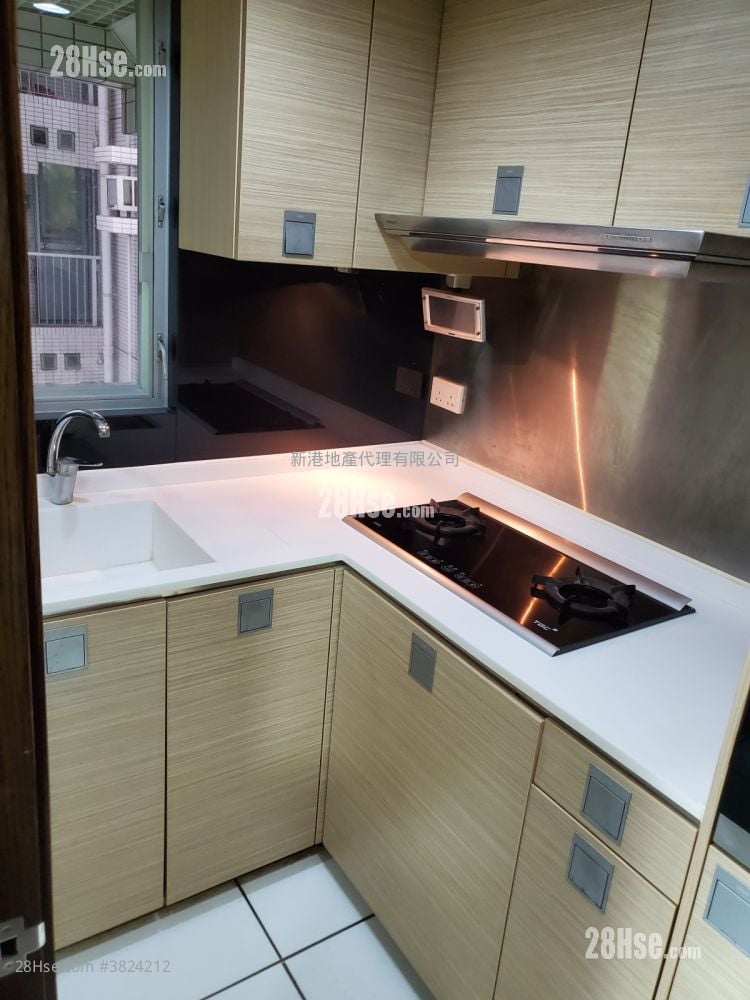 Grand Waterfront Sell 2 Bedrooms , 1 Bathroom 427 ft²