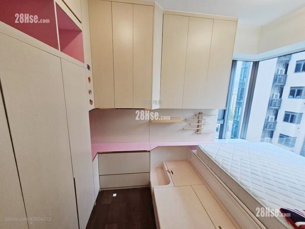 Le Pont Sell 2 Bedrooms , 1 Bathroom 470 ft²