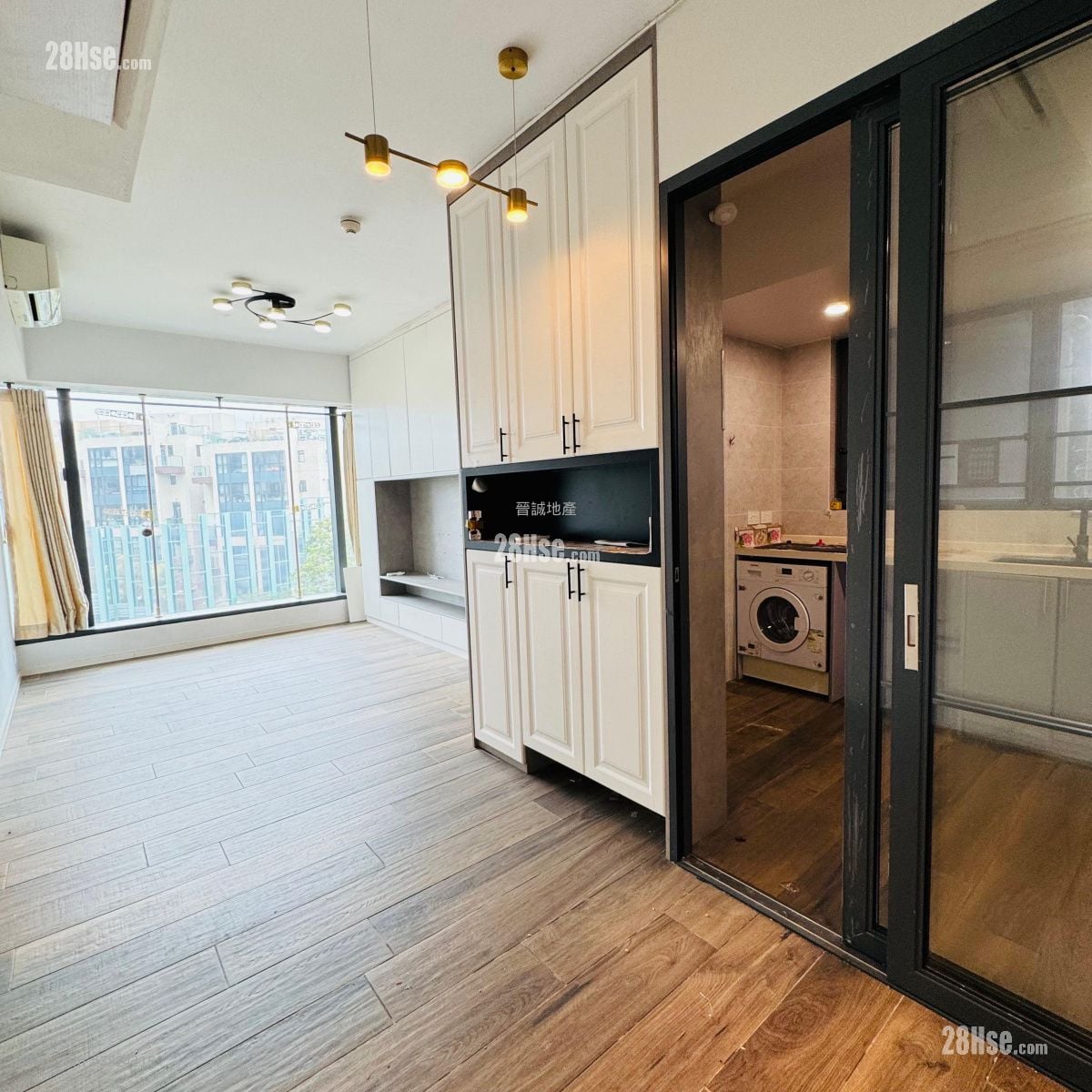 The Carmel Sell 3 Bedrooms , 2 Bathrooms 805 ft²